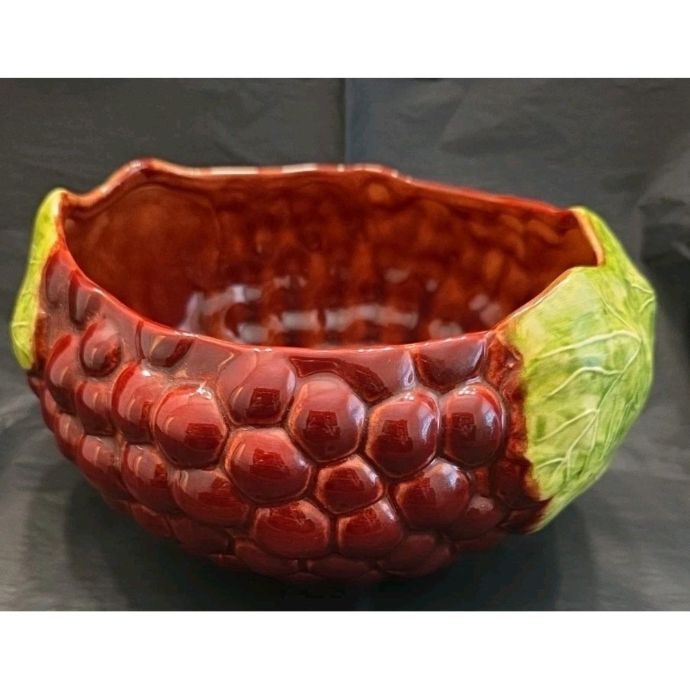 Vintage Majolica Ceramic Grape Cluster Bowl Made in Philippines Purple Leaf MCM - Picture 3 of 8